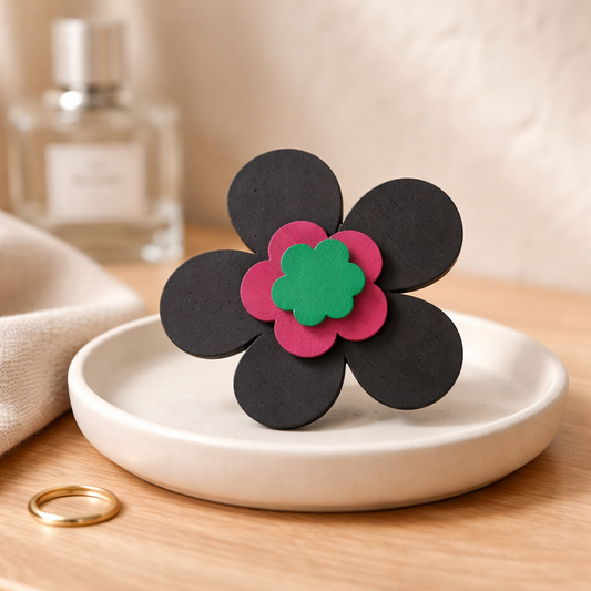 Flower Brooch in Bloom 🎨(Black)