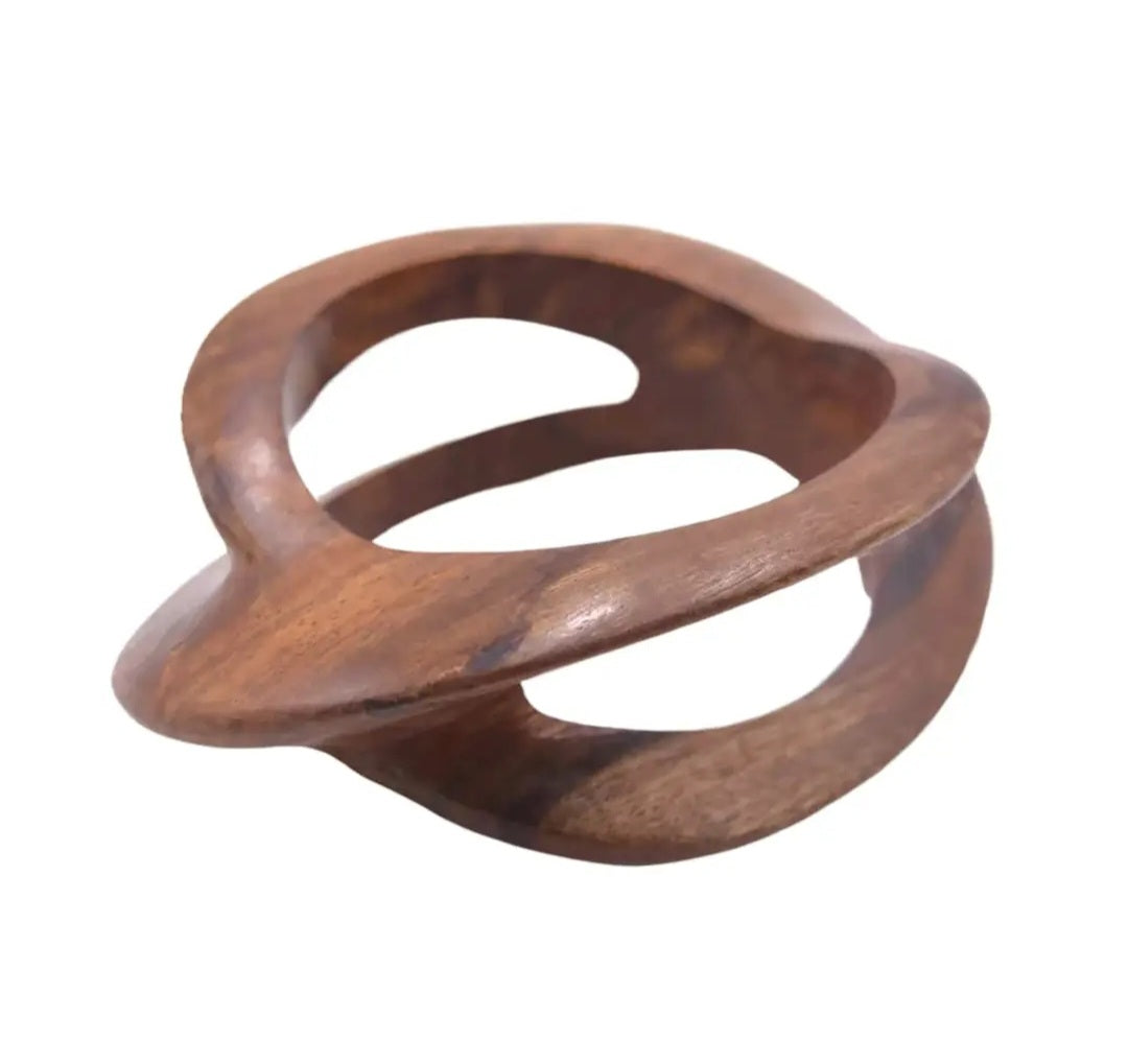 Wooden Curve Appeal ✨