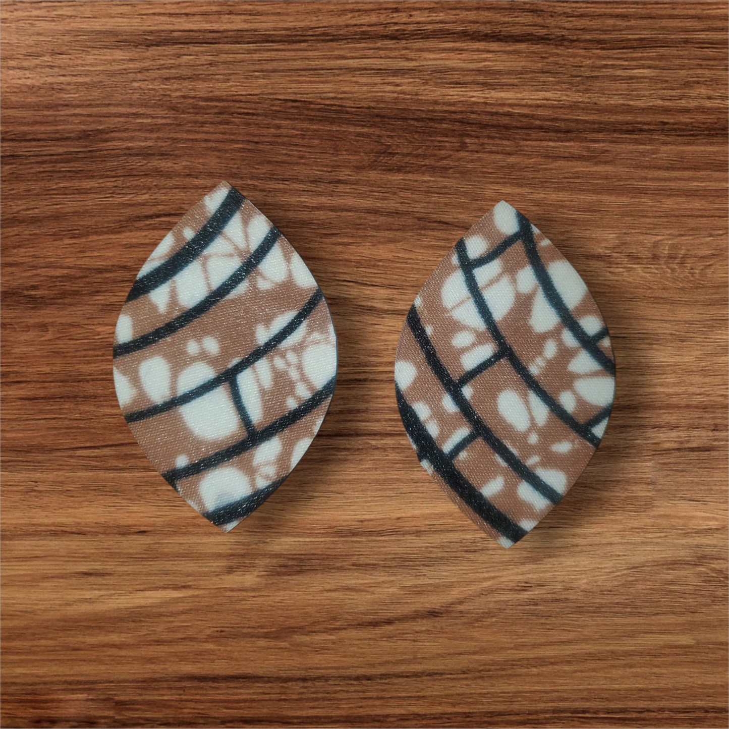 Terra Grove - Brown Leaflet