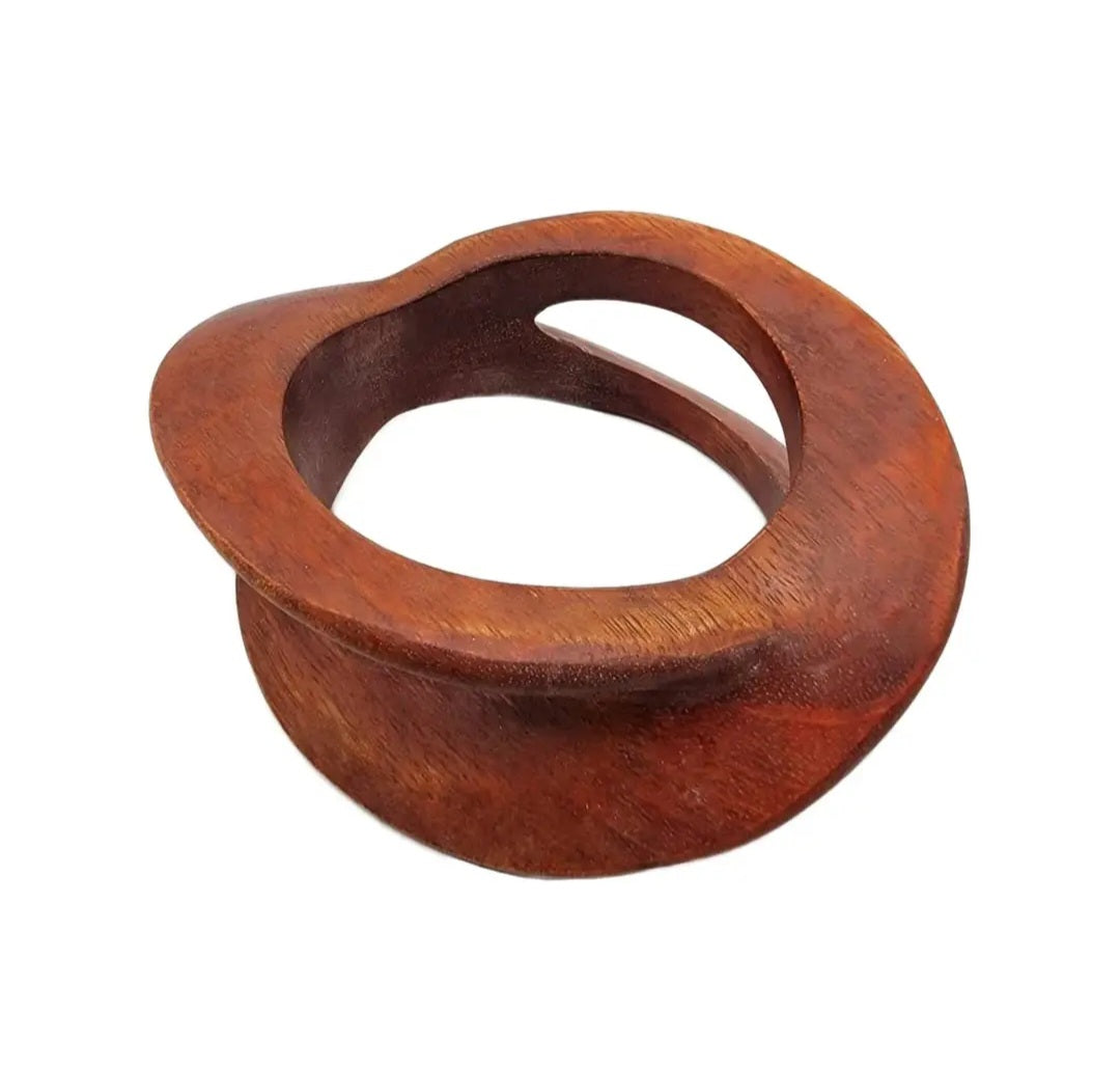 Wooden Curve Appeal ✨