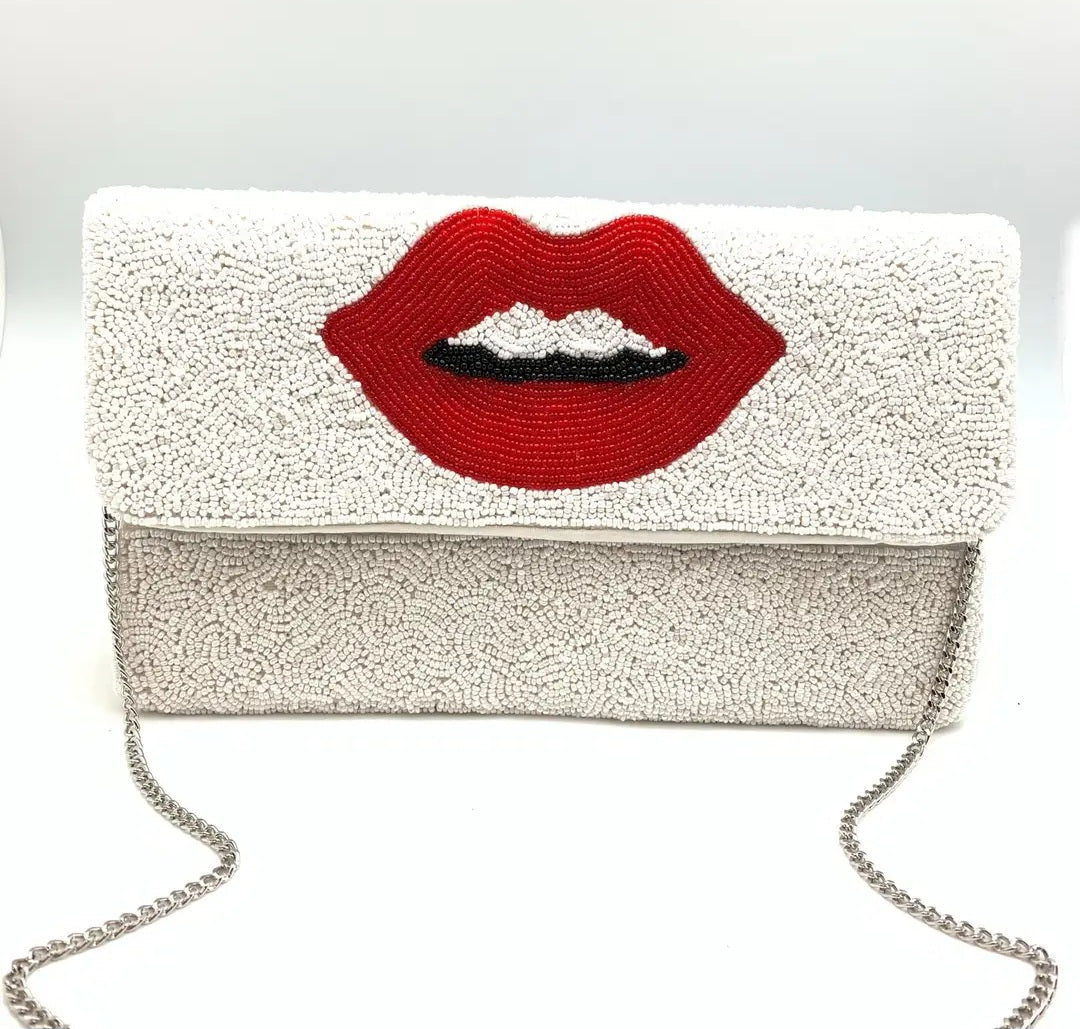 Pucker Up Crossbody/Clutch✨